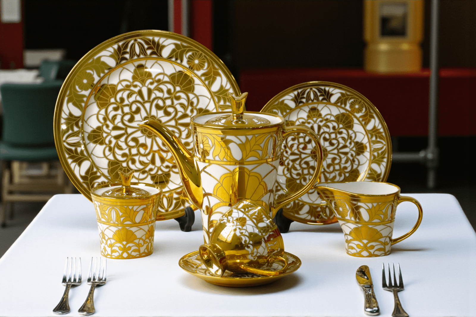 24 Pcs Electrogold Fine Bone China Tea Set (T Shape) DC# 498